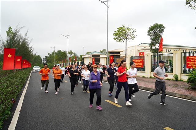 Phường Nam Khê – Trưng Vương: Phát động “ Cuộc vận động toàn dân rèn luyện thân thể theo gương Bác Hồ vĩ đại” và Ngày chạy Olimpic vì sức khoẻ toàn dân năm 2024