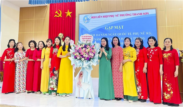 Hội LHPN phường Thanh Sơn gặp mặt kỷ niệm 114 năm Ngày Quốc tế Phụ nữ 8/3