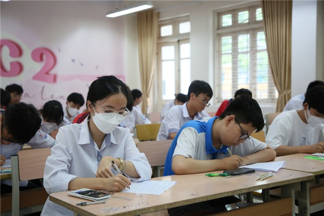 Trường Chuyên Hạ Long nhận hồ sơ tuyển sinh từ ngày 10 đến 15/5