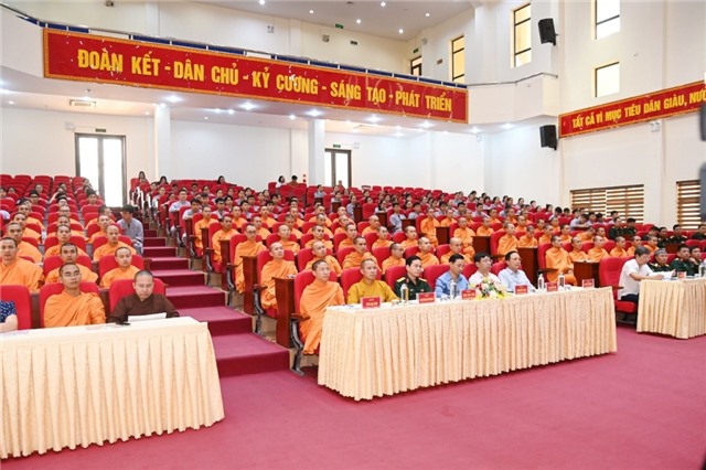 Tăng, ni, phật tử chung tay xây dựng nền quốc phòng, an ninh