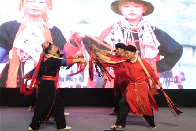 Lễ cấp sắc của người Dao Thanh Y