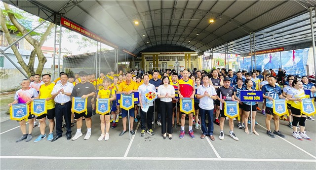 Khai mạc giải bóng chuyền hơi nam nữ phong trào năm 2024