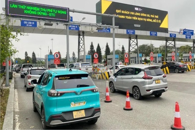 Từ 5/5, đồng loạt thu phí không dừng tại 5 sân bay lớn