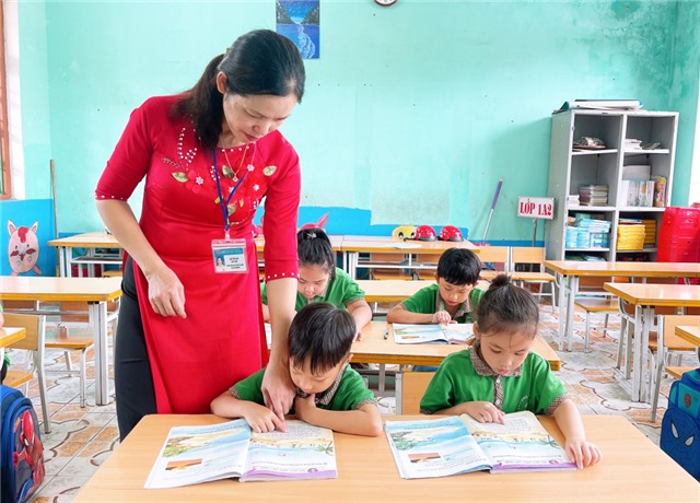 Những cô giáo "mãi không được lên lớp"