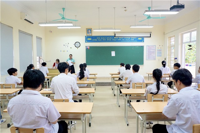 Sáng nay 1/6, các thí sinh bước vào môn thi Ngữ văn, Kỳ thi tuyển sinh vào lớp 10 THPT năm học 2024-2025