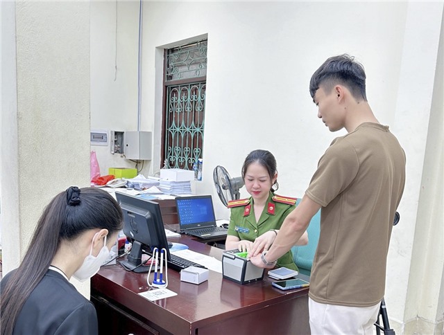 Công an thành phố Uông Bí tích cực triển khai, thực hiện tốt công tác chuyển đổi số trên địa bàn