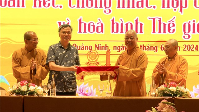 Bế mạc trại sáng tác nhận thức Phật giáo qua nghệ thuật âm nhạc, biểu tượng, thơ đối