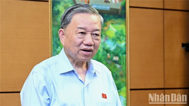 Chủ tịch nước Tô Lâm: Yêu cầu cao nhất khi sửa Luật Công chứng là để phục vụ nhân dân