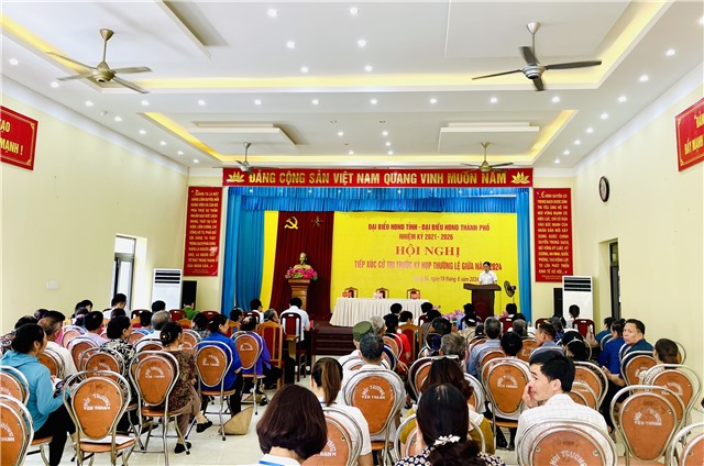 Đại biểu HĐND tỉnh, thành phố tiếp xúc cử tri phường Yên Thanh