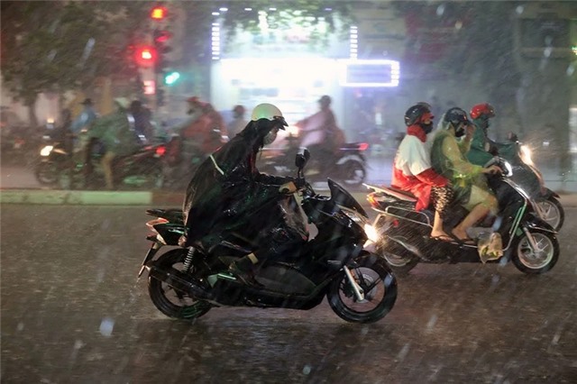 Từ chiều tối 24-26/6, Bắc Bộ, Bắc Trung Bộ mưa lớn, có nơi hơn 200mm