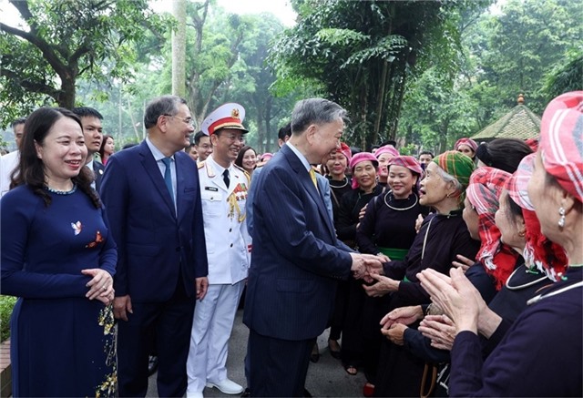 Tư tưởng Hồ Chí Minh về đạo đức cách mạng của cán bộ, đảng viên và sự vận dụng trong công tác xây dựng, chỉnh đốn Đảng hiện nay