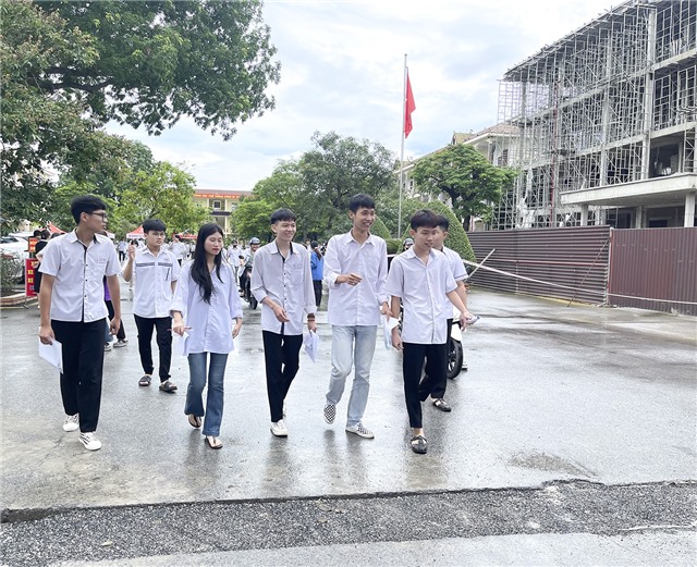 Kết thúc môn thi đầu tiên kỳ thi tốt nghiệp THPT năm 2024