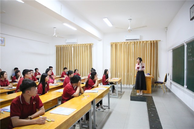 Kỳ thi tốt nghiệp THPT năm 2024: Sĩ tử Quảng Ninh hoàn thành buổi thi các môn tổ hợp