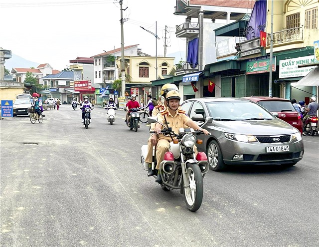 Trong tuần qua Cảnh sát giao thông - Trật tự thành phố đã xử lý 55 trường hợp vi phạm