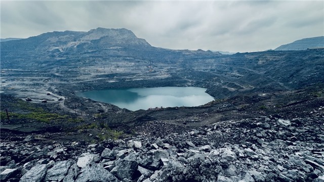 Nỗ lực cung ứng đủ than cho nền kinh tế