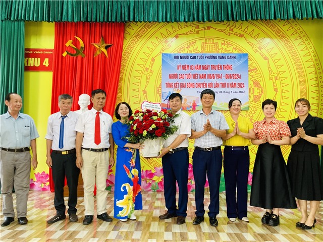 Hội Người cao tuổi phường Vàng Danh kỷ niệm 83 năm ngày truyền thống Hội và tổng kết giải bóng chuyền hơi lần thứ II năm 2024