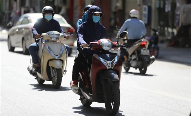 Ngày 3/6, Bắc Bộ và Trung Bộ nắng nóng, có nơi hơn 38 độ C