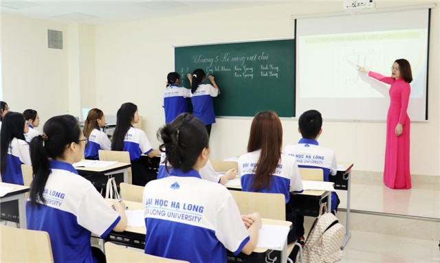 Đổi mới giảng dạy lý luận chính trị trong trường học