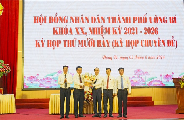 Kỳ họp thứ 17 - kỳ họp chuyên đề HĐND thành phố Uông Bí khoá XX, nhiệm kỳ 2021-2026