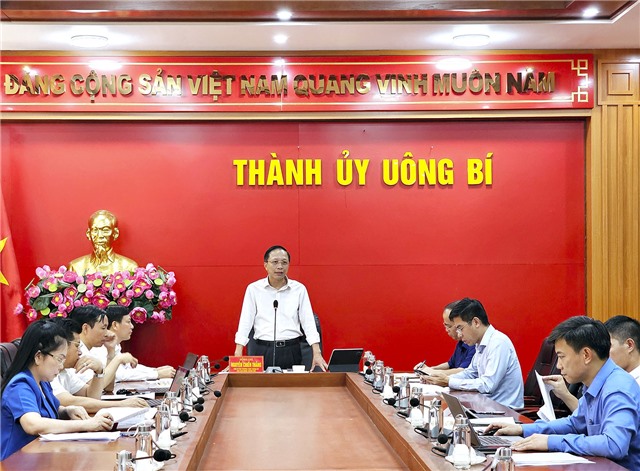 Hội nghị nghe công tác chuẩn bị cho kỳ họp thứ 18 (kỳ họp thường lệ giữa năm) HĐND thành phố khóa XX, nhiệm kỳ 2021-2026