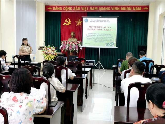 BHXH thành phố đối thoại với Doanh nghiệp