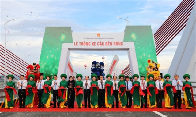 Lễ thông xe cầu Bến Rừng