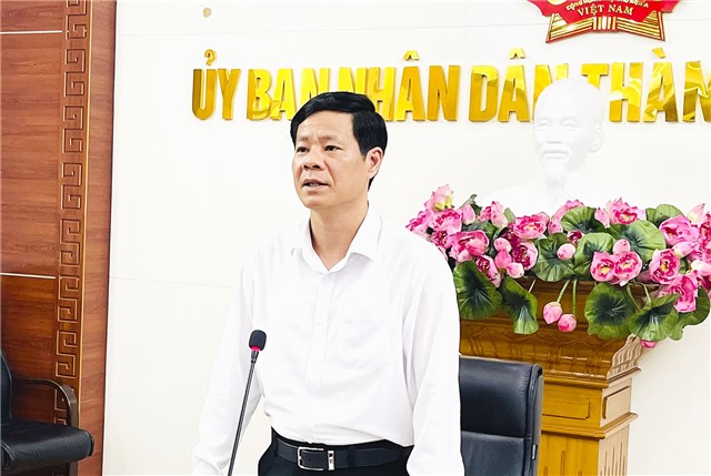 UBND thành phố giao ban thường kỳ tháng 7
