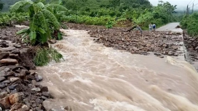 Mưa lớn ở Bắc Bộ còn kéo dài đến đêm 31/7