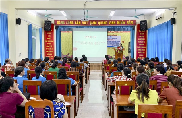 Hội LHPN tỉnh tập huấn kiến thức phòng chống đuối nước, tai nạn thương tích trẻ em; chính sách pháp luật liên quan đến Phụ nữ