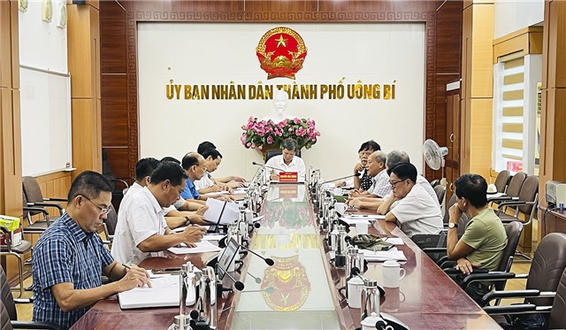 Họp hội đồng xét tặng giải thưởng văn học - nghệ thuật Trần Nhân Tông 