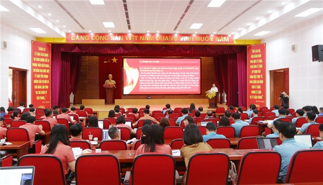 Xây dựng đội ngũ cán bộ ngang tầm nhiệm vụ