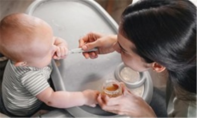 Nghiên cứu ghi nhận 60% thực phẩm cho trẻ nhỏ ở Mỹ không đáp ứng các tiêu chuẩn dinh dưỡng