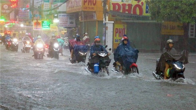 Nhiều khu vực có mưa dông và mưa lớn cục bộ về chiều tối