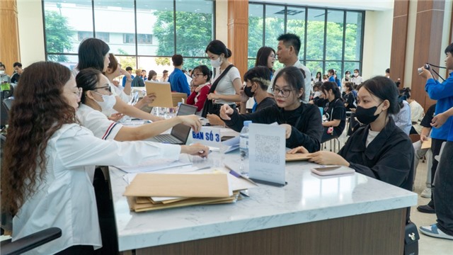 Trường Đại học Hạ Long tổ chức nhập học cho thí sinh trúng tuyển đợt 1 năm 2024