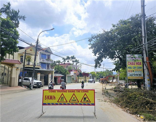 Tích cực triển khai dự án chỉnh trang tuyến phố Hoàng Quốc Việt đoạn từ cầu Trung đoàn đến đường Tuệ Tĩnh