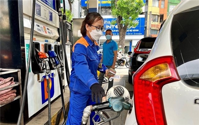 Giá xăng dự báo kéo dài đà giảm trong kỳ điều hành ngày mai 19/9/2024