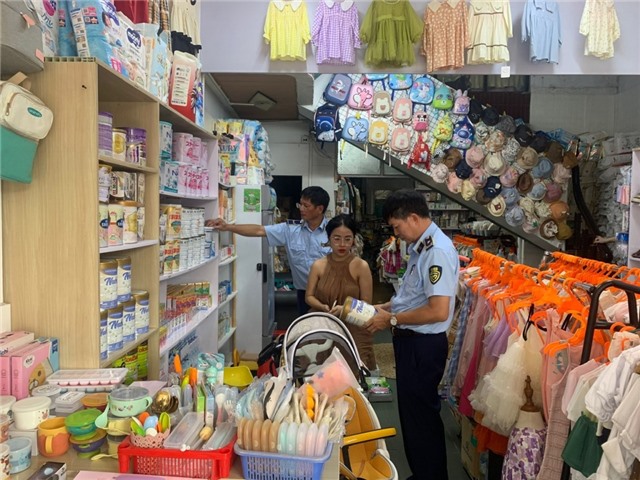 Chủ động đấu tranh phòng, chống buôn lậu, gian lận thương mại