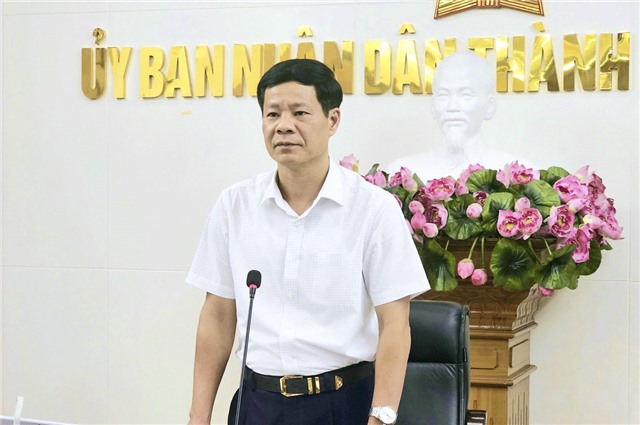 UBND thành phố giao ban thường kỳ