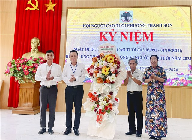 Hội Người cao tuổi phường Thanh Sơn kỷ niệm Ngày Quốc tế người cao tuổi