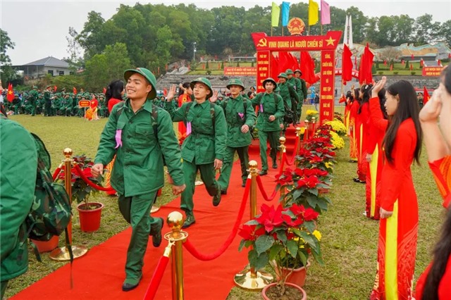 Nhận diện, phản bác các luận điệu xuyên tạc trên không gian mạng về việc thực hiện nghĩa vụ quân sự