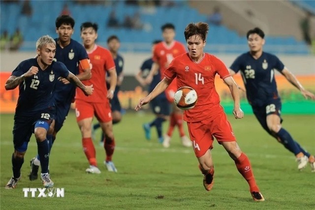 20H hôm nay TRỰC TIẾP: Chung kết AFF Cup 2024 Việt Nam - Thái Lan: 'Thiên thời, địa lợi, nhân hòa'