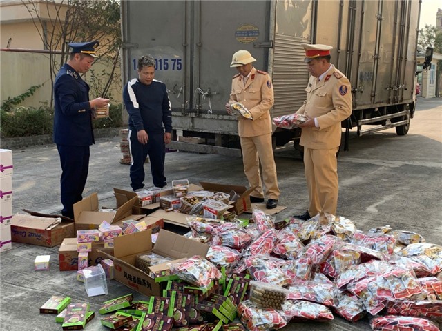 Uông Bí: Liên tiếp phát hiện nhiều vụ kinh doanh, vận chuyển hàng hóa nhập lậu