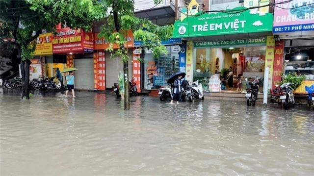 Thời tiết ngày 1/10: Bắc Bộ tiếp tục có mưa lớn nhiều nơi, miền nam mưa rào