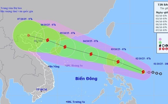 CẬP NHẬT: Bão MATMO sẽ đi vào Biển Đông trở thành cơn bão BÃO SỐ 11, giật CẤP 15 và tiếp tục mạnh thêm