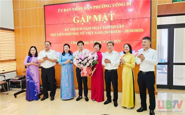 UBND phường Uông Bí tổ chức gặp mặt kỷ niệm ngày 20/10