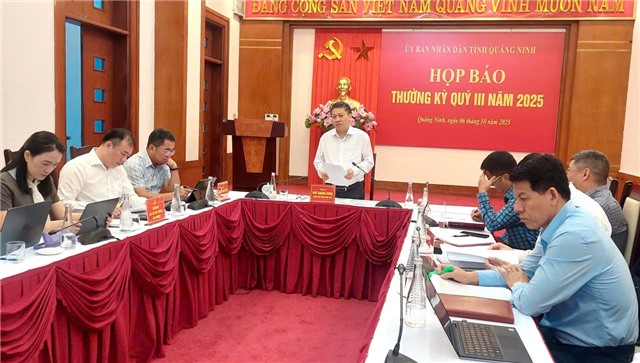 Sau sắp xếp bộ máy, Quảng Ninh có hơn 1.000 cán bộ nghỉ việc