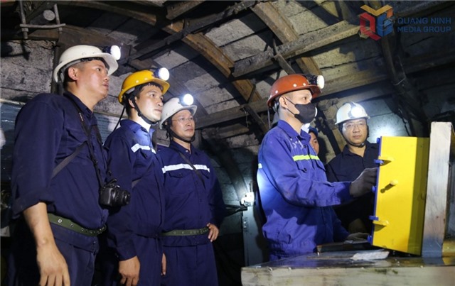 Nâng cao chất lượng sản xuất gắn với chăm lo đời sống người lao động