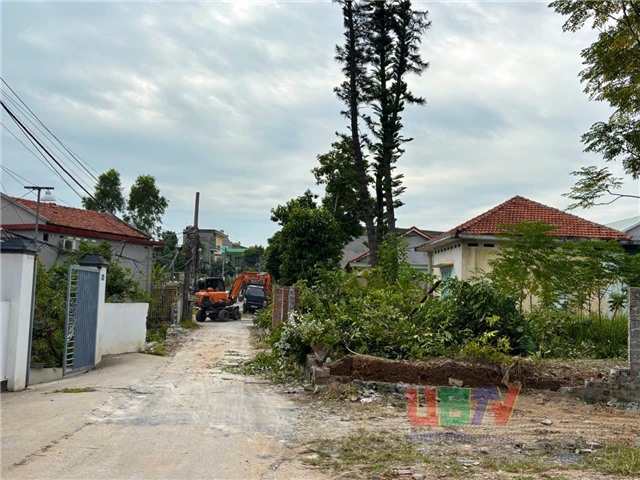 Thêm 10 hộ dân tại ngõ 64 tự nguyện hiến đất, tháo dỡ công trình kiến trúc ủng hộ chủ trương mở rộng đường