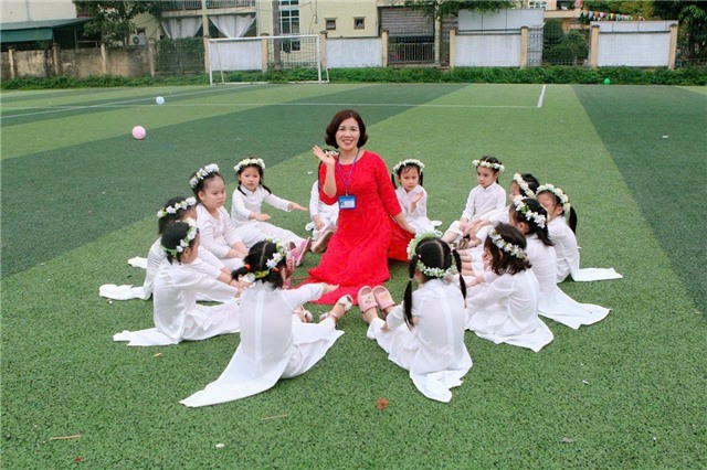 Cô giáo Đặng Thị Nhàn - Tấm gương sáng trong hành trình gieo mầm tri thức