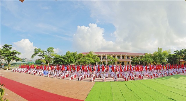 Trường THCS Nguyễn Trãi xứng danh lá cờ đầu